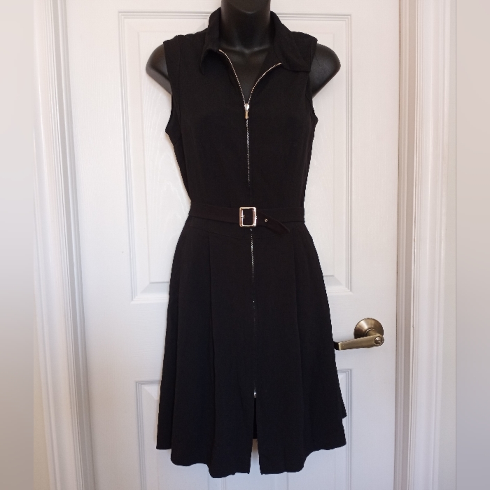 ALBERTO BIANI per NEW YORK Full Zip Down Black Pleated Belted Dress